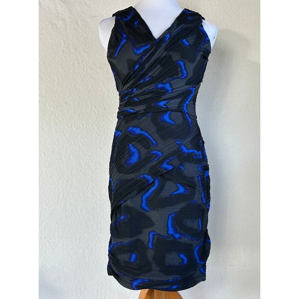Halston Heritage Abstact Print Pleated Mini Dress Size 8 Quiet Luxury